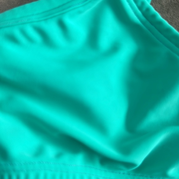 2nd Skin Cali Top. Crisscross front. wrap around torso. Color- green. Size- S - Picture 3 of 5